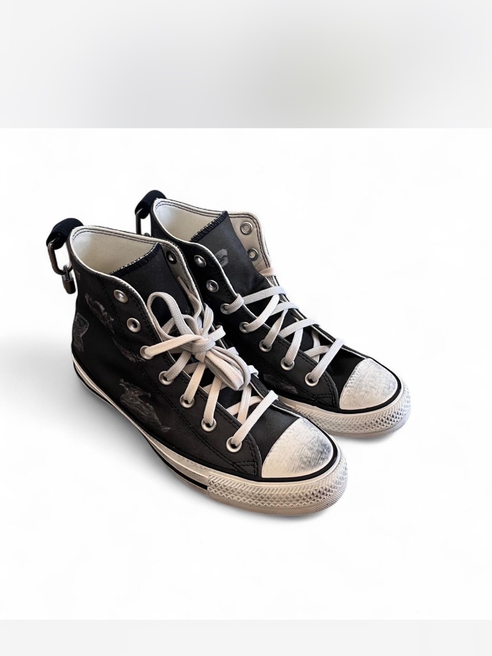 BRAT CHARLI XCX converse
